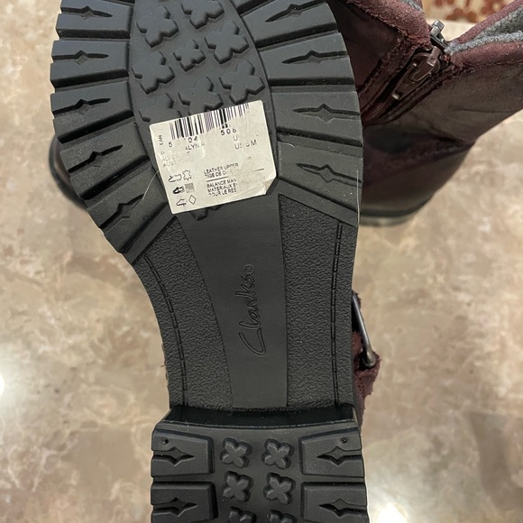 Clarks Women's Ankle Boots - Dark Brown - Picture 5 of 7